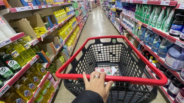 ¿cual es el supermercado chino de la plata que funciona sin habilitacion y que ya fue clausurado?