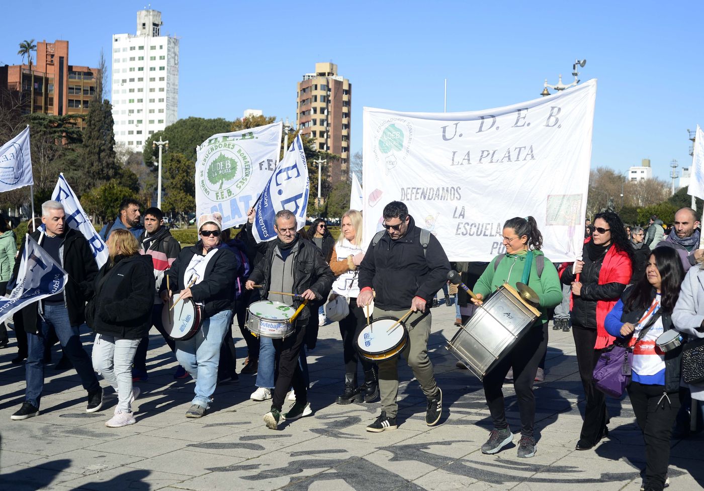 Marcha de docentes en La Plata (2).JPG