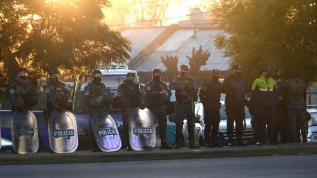 cortes, desvios y mas de 600 agentes para recibir a los fundamentalistas y el indio solari