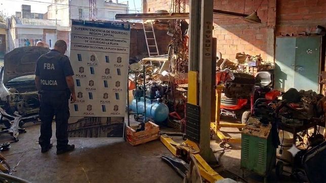 clausuraron un taller clandestino en la plata y secuestraron decenas de autopartes ilegales
