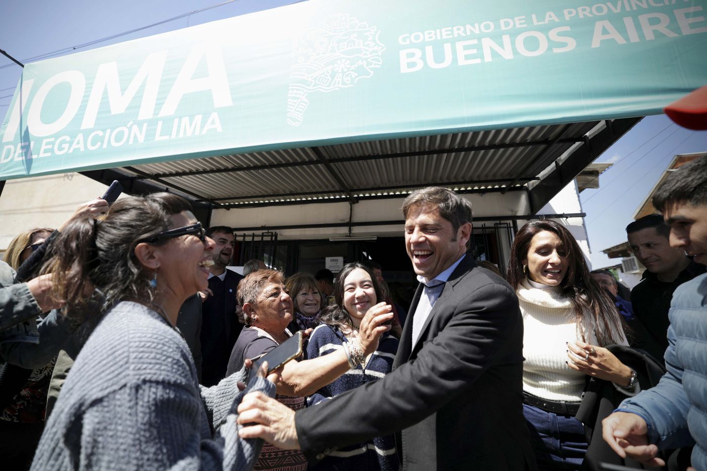 El gobernador Axel Kicillof sigue con sus recorridas y actos por la provincia