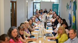 ¿que postura llevaran a las paritarias los estatales y docentes? ¿que postura llevaran a las paritarias los estatales y docentes?