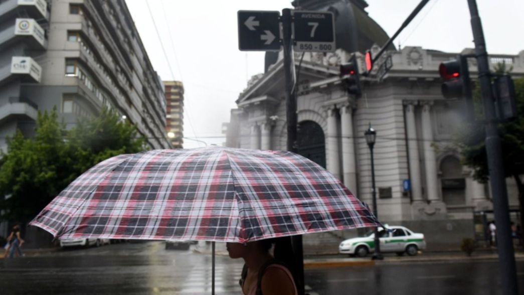 Jueves gris, inestable y a la espera de tormentas: así va a seguir el clima en La Plata