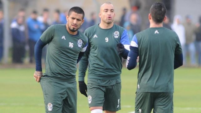 victor ayala y santiago rosales, las dudas de troglio para enfrentar a banfield
