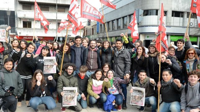 la caravana anticapitalista marco el cierre de campana del tano simonetti