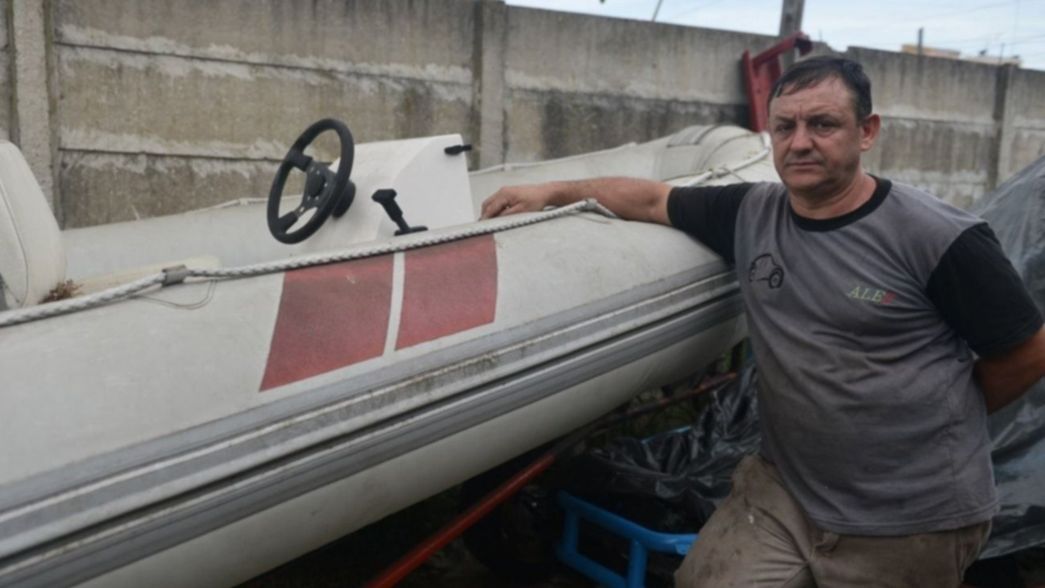 En la fosa, con un motor y baterías encima, así hallaron al mecánico muerto en Tolosa