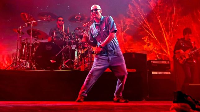 el indio solari publico dos temas ineditos de los redondos que no entraron en luzbelito