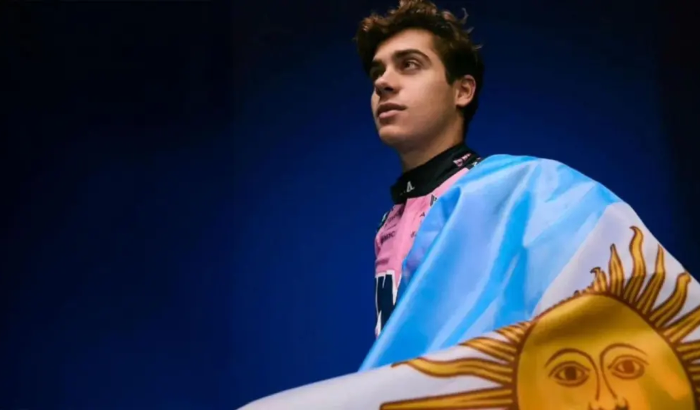 Colapinto bandera Argentina