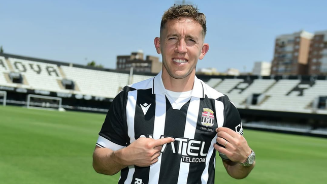 el conmovedor recuerdo del lobo de de blasis tras ser presentado en el fc cartagena