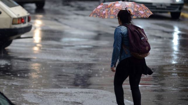 lluvias, granizo y actividad electrica: renuevan el alerta por el clima en la plata