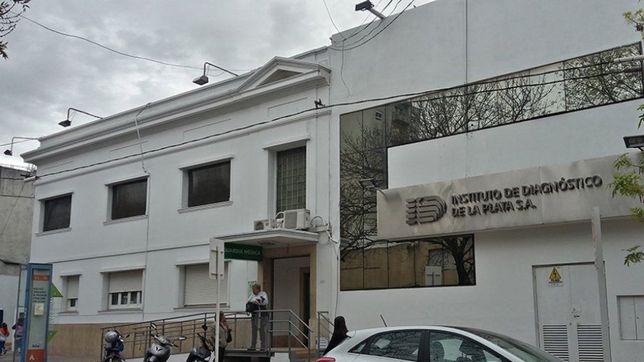 secuestraron documentos del instituto del diagnostico por la muerte de una mujer