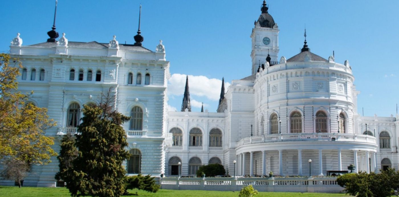 1531260319789.jpg?x=2&y=126&width=1496&height=748&scaleY=1&rotate=0&scaleX=1&ow=1500&oh=926&&cw=1920&ch=950