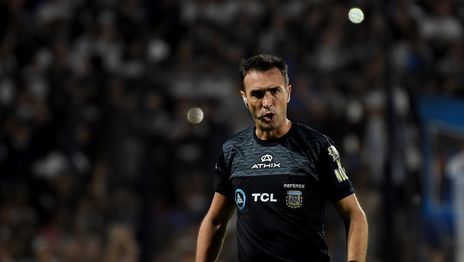 El historial negativo de Pablo Dóvalo con Estudiantes en la previa a los octavos de final El historial negativo de Pablo Dóvalo con Estudiantes en la previa a los octavos de final