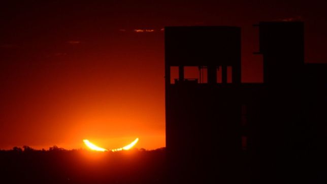 despues del eclipse llega el sol, nuestro vecino estelar al fulldome del planetario