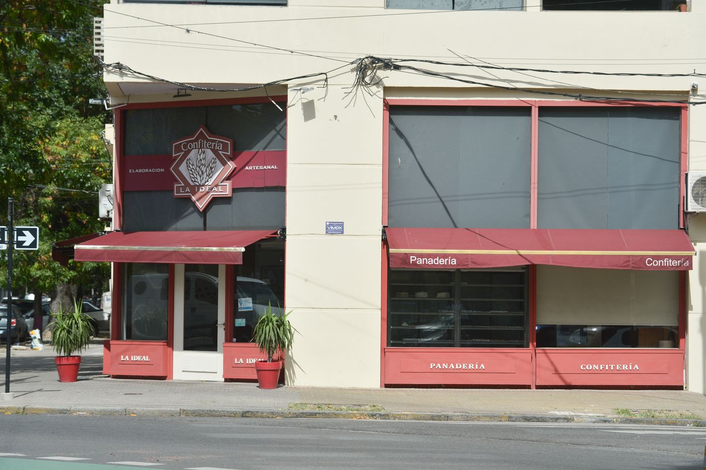 Confitería La Ideal (1)