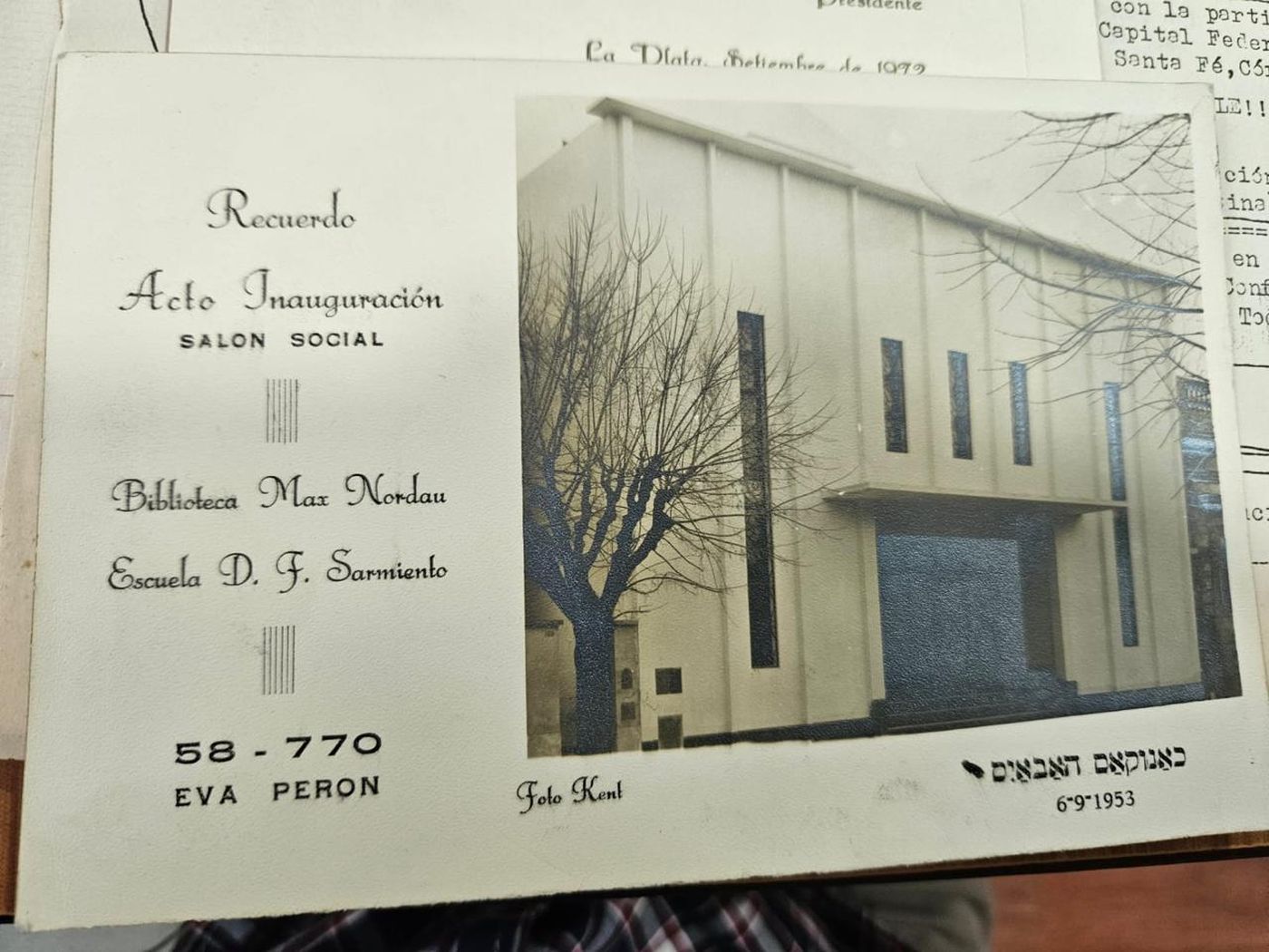 La invitación de 1952 para la inauguración del Teatro Ópera en La Plata