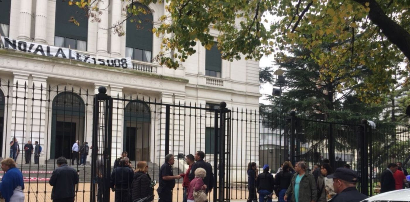 1525878545504.jpeg?&cw=1920&ch=950