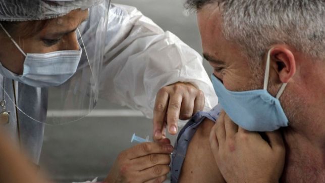 se registraron 200 muertes y 7.311 contagios de coronavirus en argentina