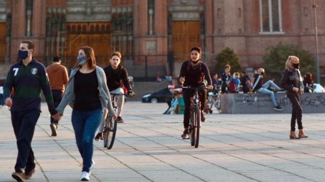 kicillof planea abrir la cuarentena en octubre si se mantiene la baja en el ritmo de casos