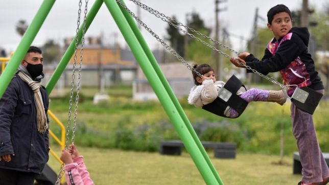 avanza la creacion de veinte nuevas plazas en los barrios de la plata