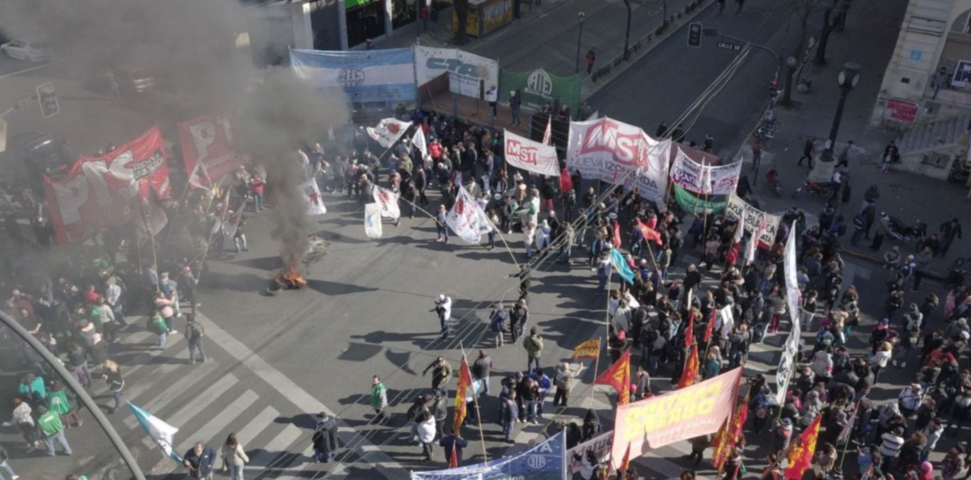 1529941625996.jpg?height=725&scaleY=1&oh=843&x=18&width=1450&scaleX=1&ow=1500&y=118&rotate=0&&cw=1920&ch=950