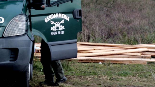 crece la tension en la toma de terrenos del ex club de planeadores de la plata