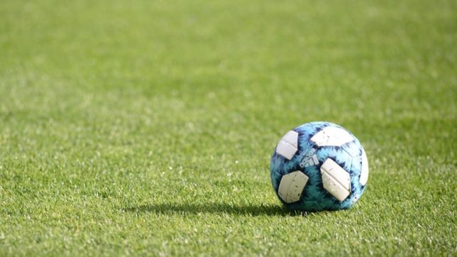 un chico de berisso fue elegido para jugar en italia y necesita 3.500 euros para viajar