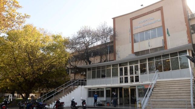 un cadete de la armada fue baleado por motochorros y termino internado en la plata