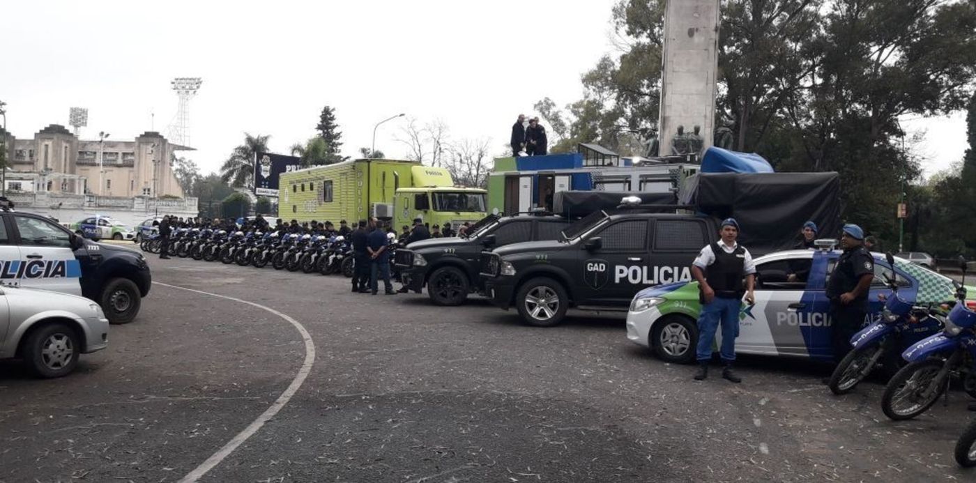 1533840891036.jpg?height=507&scaleX=1&oh=580&x=8&y=25&scaleY=1&ow=1032&width=1013&rotate=0&&cw=1920&ch=950