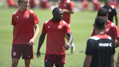 Edwuin Cetré depejó dudas sobre su futuro en Estudiantes, tras los dichos de su representante Edwuin Cetré depejó dudas sobre su futuro en Estudiantes, tras los dichos de su representante