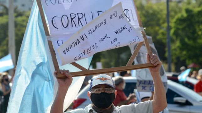 todas las fotos de la marcha en la plata contra el gobierno nacional