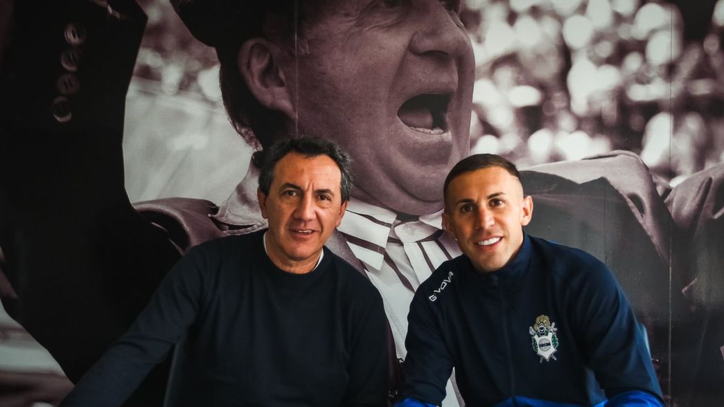 Gimnasia hizo oficial la llegada de Norberto Briasco