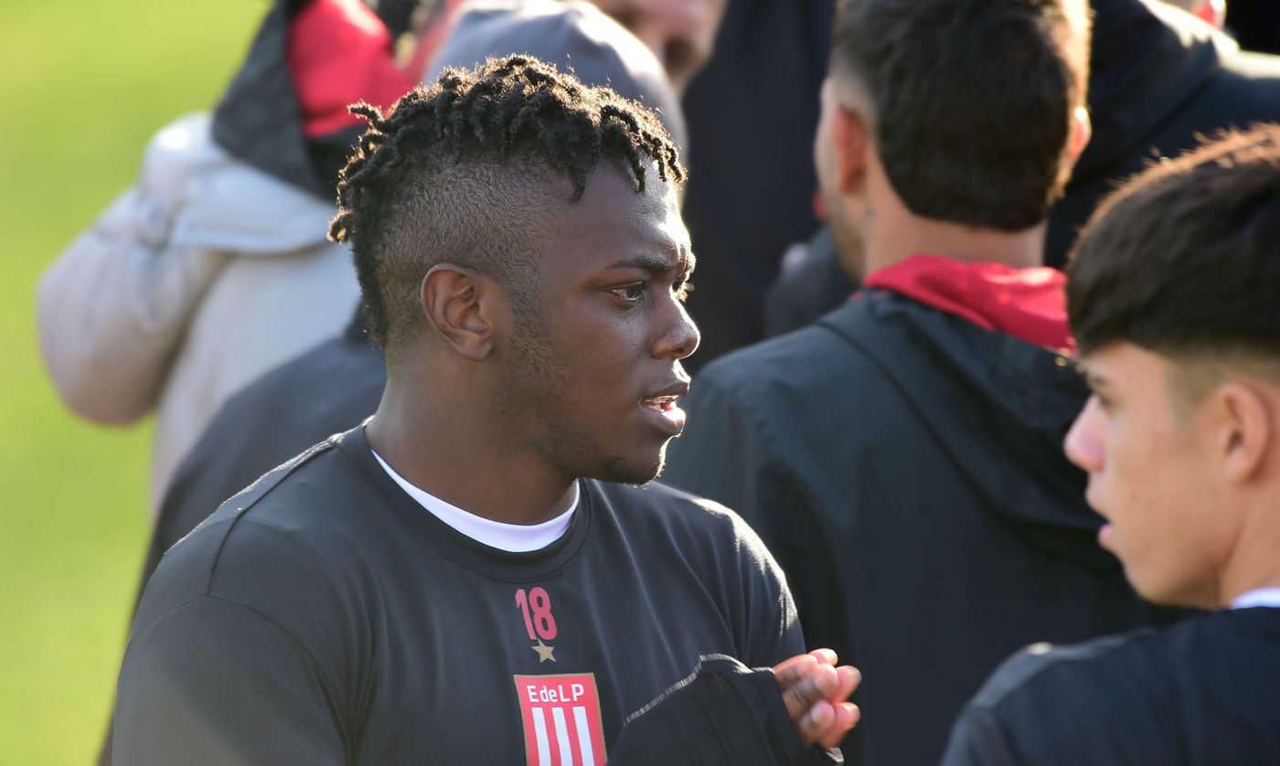 Entrenamiento Estudiantes Cetré.jpg