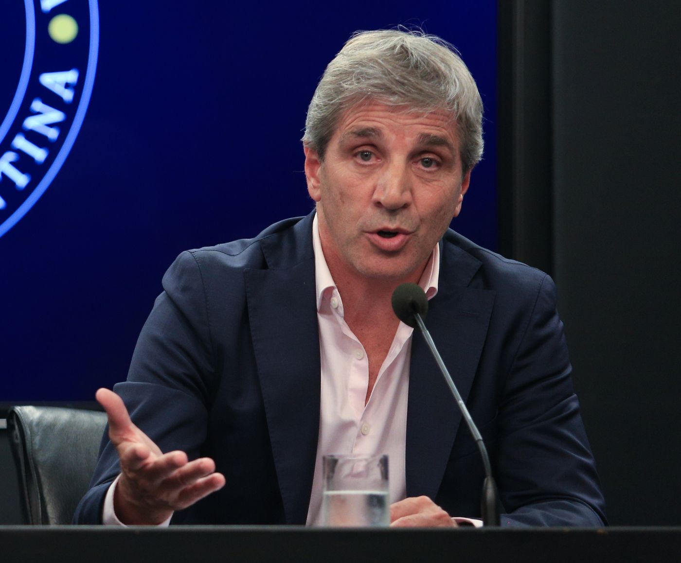 El ministro de Economía, Luis Caputo, anunció una inflación 
