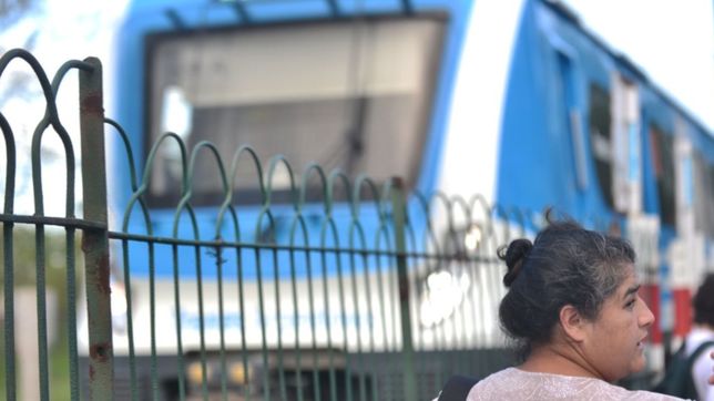 susto en el tren roca: bajaron a los pasajeros en gonnet por una falla mecanica