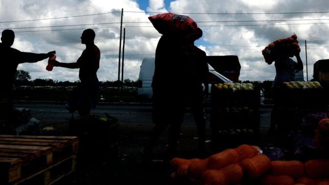 un caso sospechoso de coronavirus puso en alerta al mercado regional de la plata y buscan garantizar el trabajo