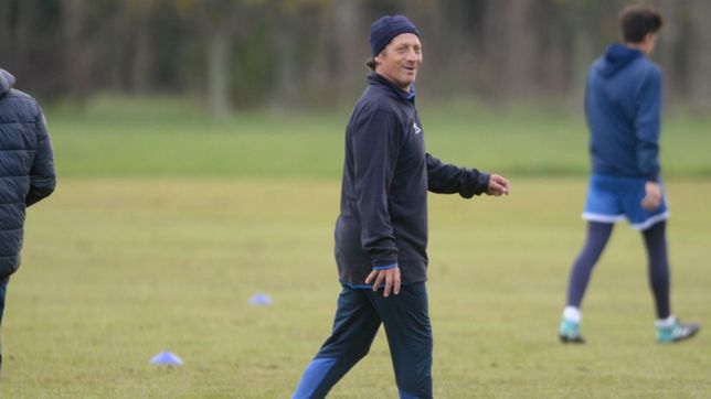 gimnasia trabajo en estancia chica y troglio no da indicios del equipo