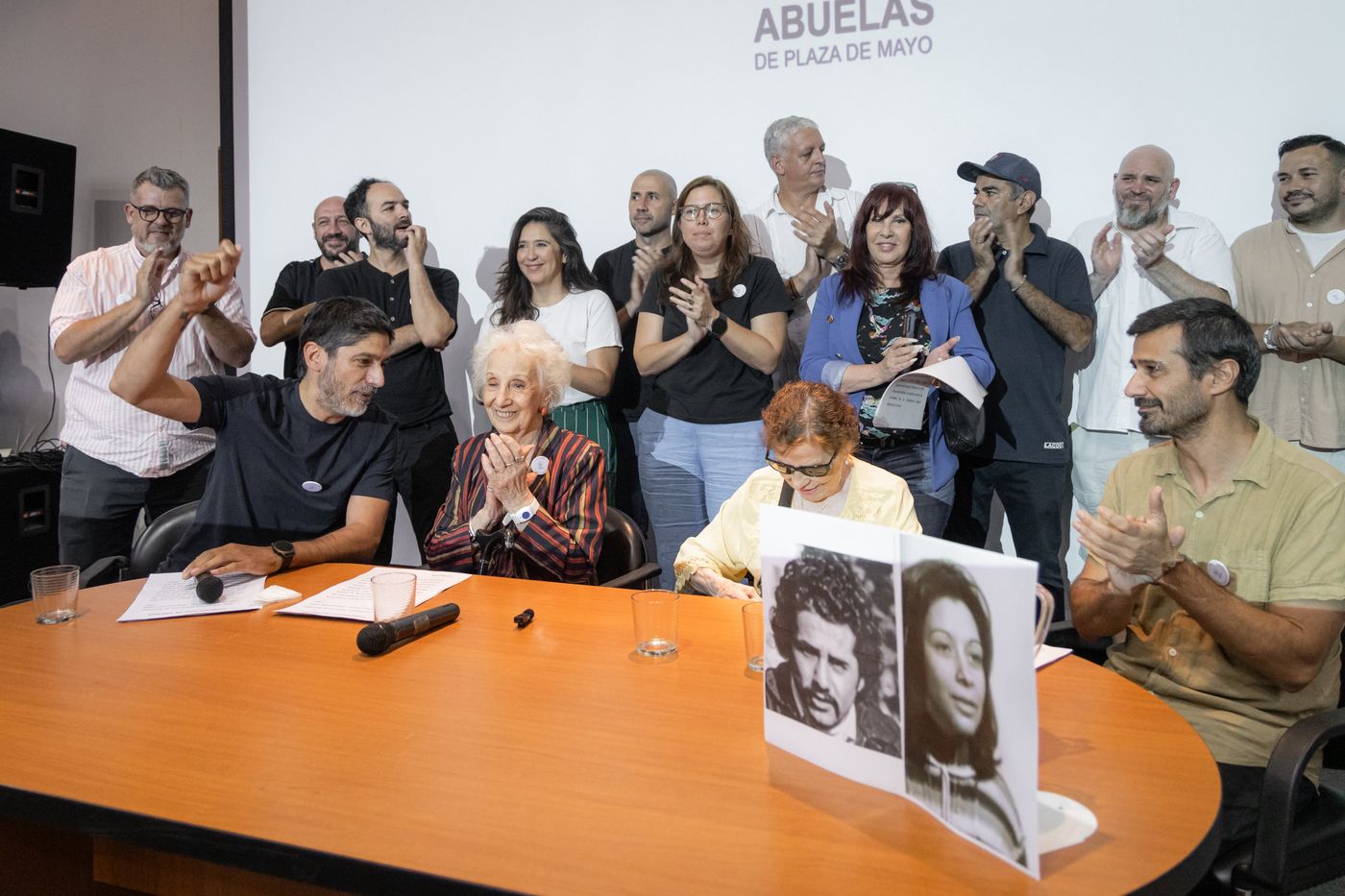 La conferencia de prensa de las Abuelas en la que se anunció la recuperación de la nieta 139.
