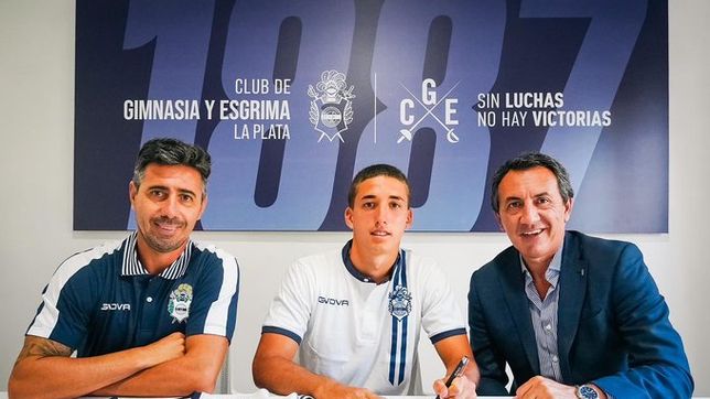 gimnasia oficializo la llegada de nicolas barros schelotto