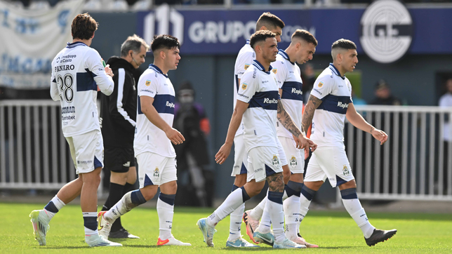 el cierre de la fecha le jugo a favor a gimnasia pero no puede volver a fallar: ¿como esta en la tabla por no descender?