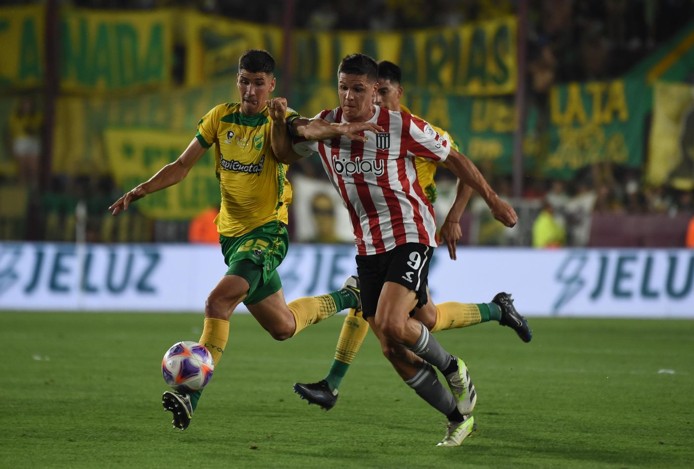 Estudiantes Defensa y Justicia Carrillo 3.jpeg