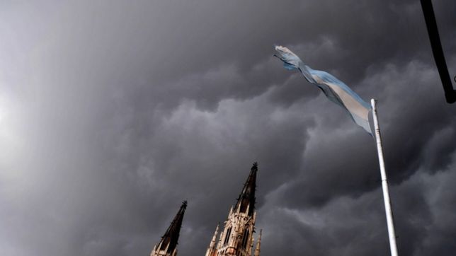 fin de semana pasado por agua con tormentas para la noche del sabado