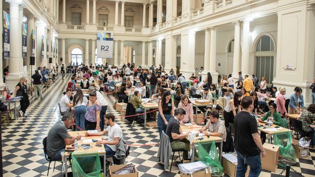 expectativa por el arranque del escrutinio definitivo de las elecciones bonaerenses