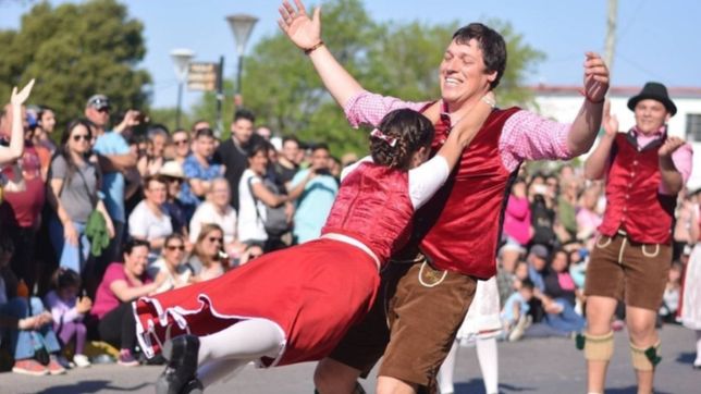 arrancan los festivales y el patio de comidas en la carpa de la fiesta del inmigrante