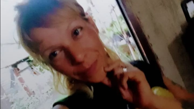 buscan en la plata a una mujer que desaparecio hace mas de una semana con su bebe de un mes