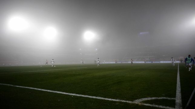 se cancelo el uso del var por culpa de la niebla en la final entre estudiantes y velez