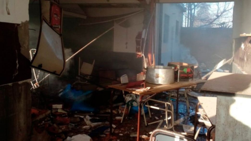 Por la tragedia en la escuela de Moreno, este viernes habrá paro en toda la Provincia