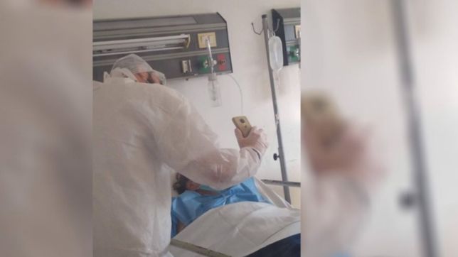 hablo el medico que permitio que 5 hijos despidieran a su mama: ?se me caian las lagrimas?