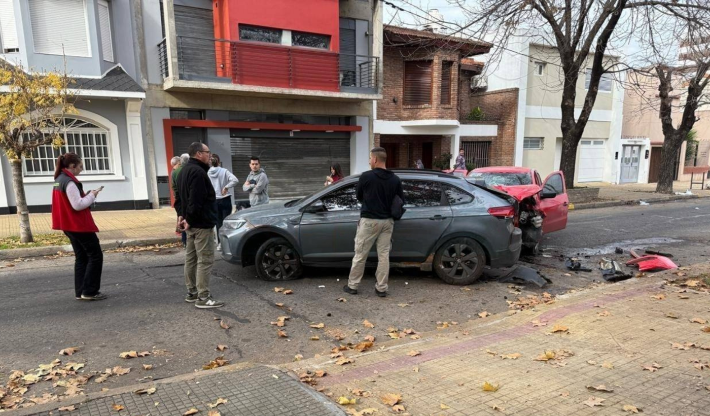 Robo y choque la plata