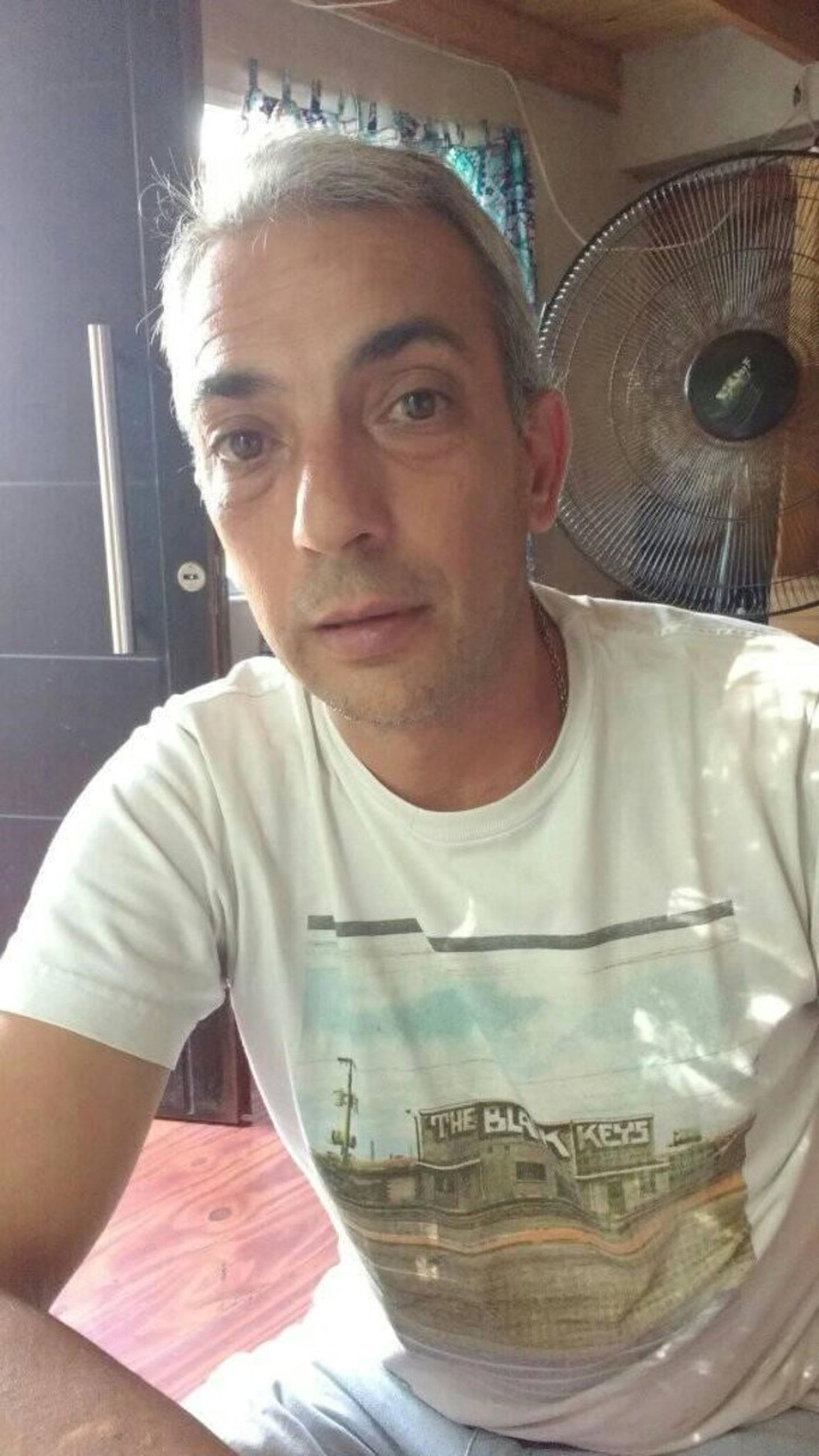 Qué declaró el hombre de La Plata detenido por golpear al adolescente  herido en Chascomús?